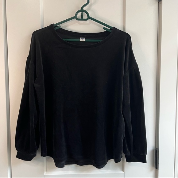 Old Navy // Black Velvet/Velour Soft Balloon Long Sleeve Top - Picture 3 of 7